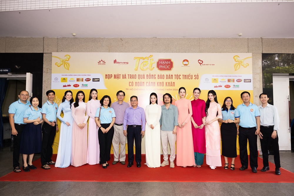 tet hanh phuc 2024 sen vang 24 tet hanh phuc 2024 sen vang 24
