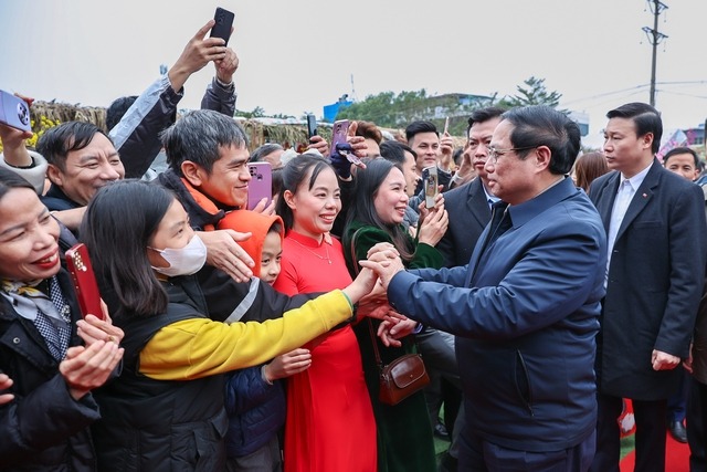 thu tuong pham minh chinh ra soat de khong ai khong co tet khong ai bi bo lai phia sau5 thu tuong pham minh chinh ra soat de khong ai khong co tet khong ai bi bo lai phia sau5