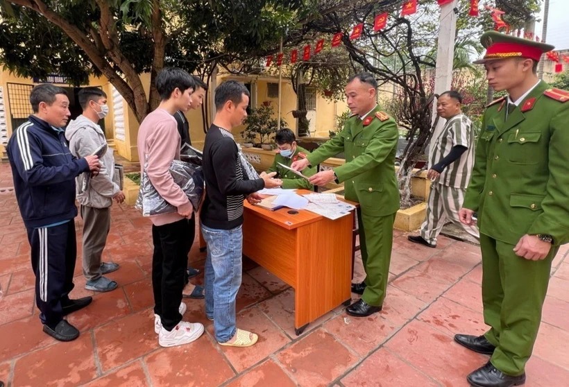 ha noi 173 pham nhan duoc giam an tha tu truoc thoi han trong dip tet nguyen dan giap thin 2024 dspl 1