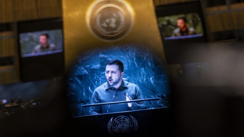 tin tuc ukraine moi nhat ngay 24 2 2024 ong zelensky tuyen bo ukraine khong chi phong thu trong nam 2024