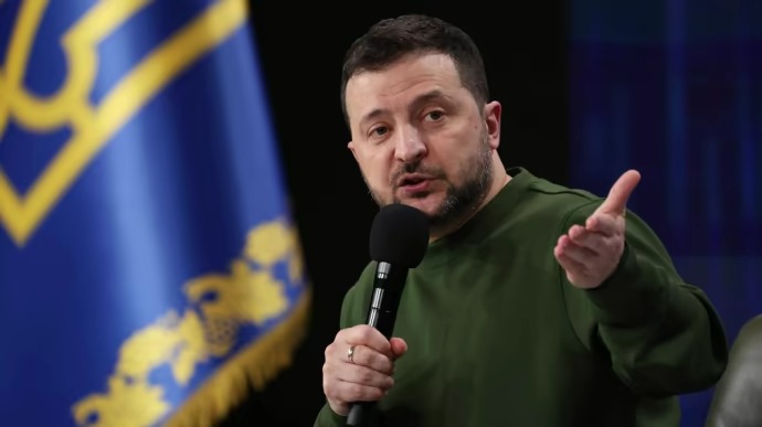 nga su dung phao binh nhieu gap 12 lan ong zelensky neu dieu kien tiep tuc da tan cong