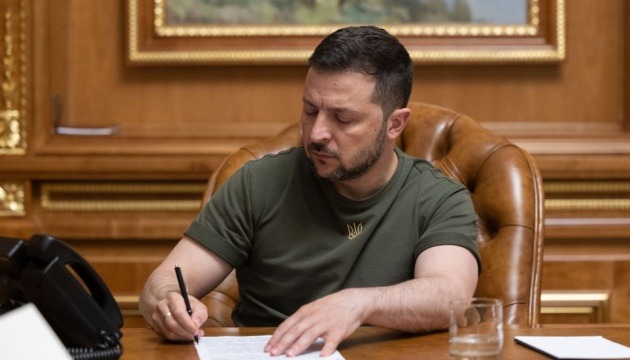 tin tuc ukraine moi nhat ngay 6 3 2024 ong zelensky tiep tuc thay mau nhan su cap cao quan doi