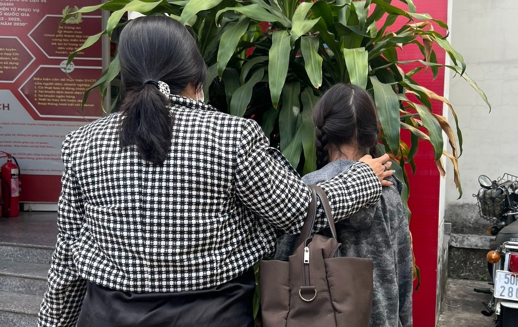 vu be gai nghi bi nguoi nuoc ngoai dam o chuyen ho so vu an den cong an tp hcm