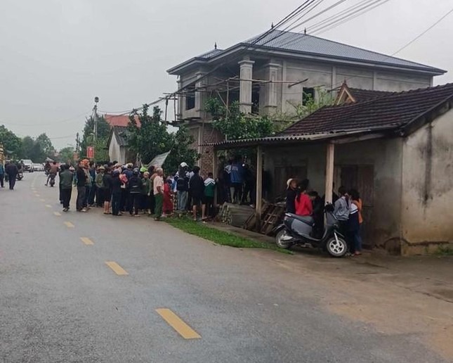 bat doi tuong xong vao nha hang xom chem tu vong chau be 3 tuoi o ha tinh bat doi tuong xong vao nha hang xom chem tu vong chau be 3 tuoi o ha tinh
