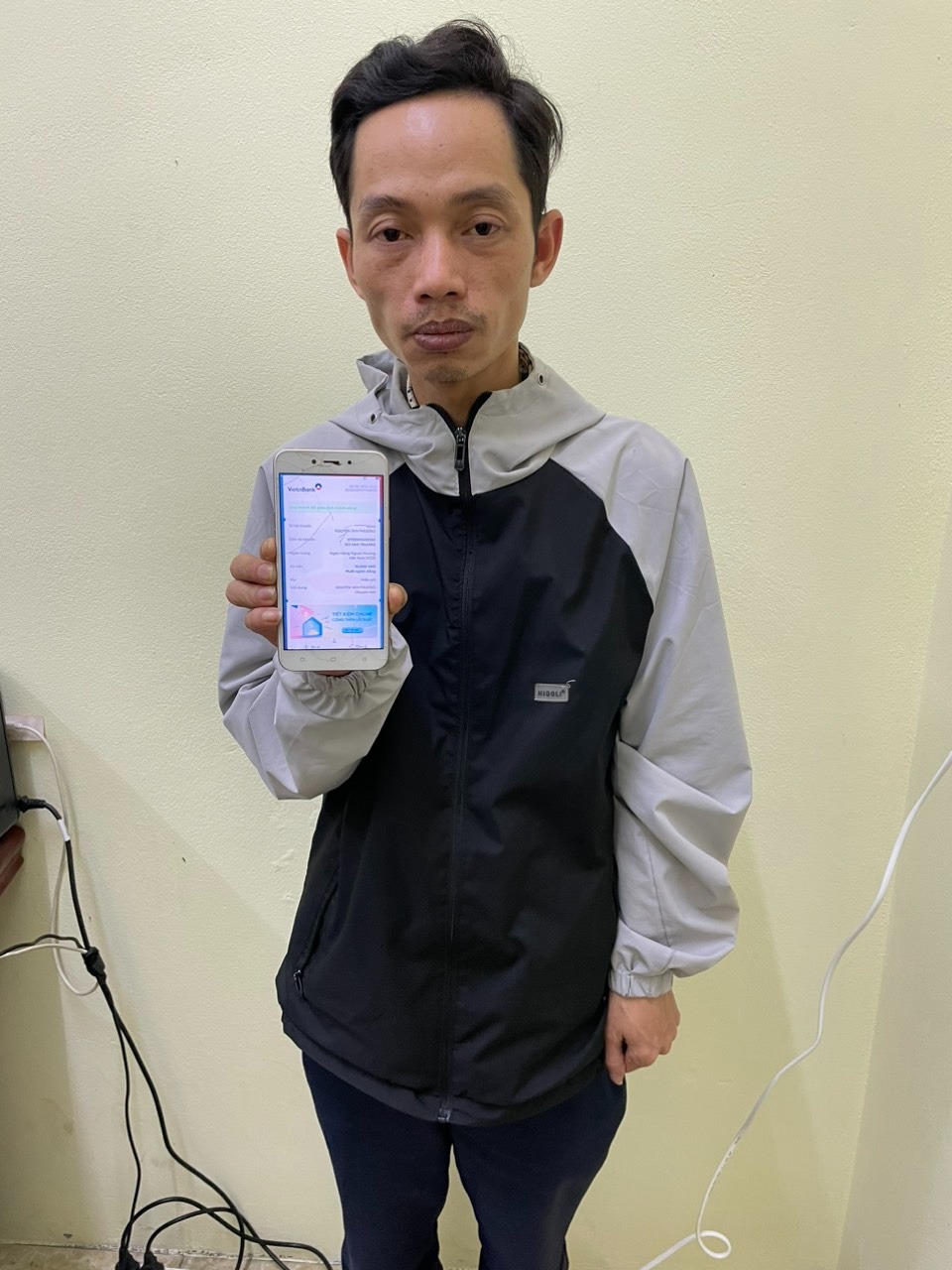 bat giu doi tuong lua dao bang app chinh sua anh o bac giang bat giu doi tuong lua dao bang app chinh sua anh o bac giang