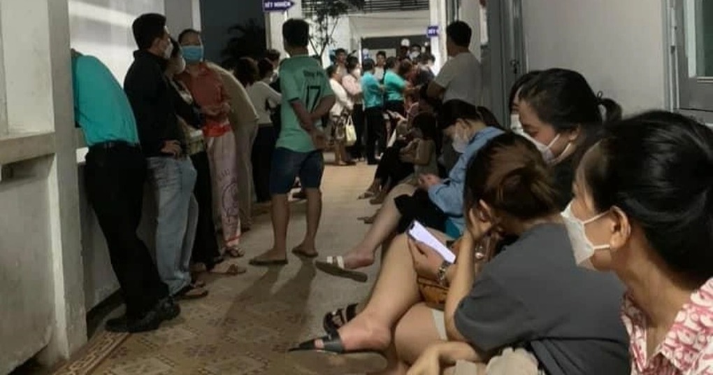 phu quoc hang tram nguoi xep hang trong dem cho hien mau cuu san phu bang huyet phu quoc hang tram nguoi xep hang trong dem cho hien mau cuu san phu bang huyet