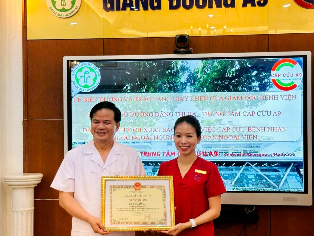 nu dieu duong cuu song khach ngoai quoc ngung tim o da nang nhan khen thuong nong nu dieu duong cuu song khach ngoai quoc ngung tim o da nang nhan khen thuong nong