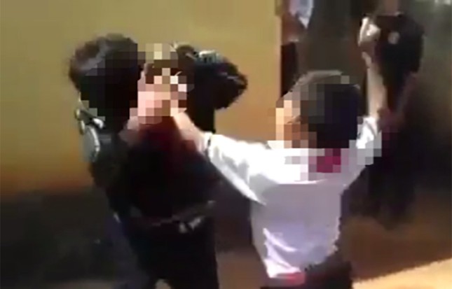 mau thuan ca nhan mot hoc sinh bi ban vao chan o bac giang mau thuan ca nhan mot hoc sinh bi ban vao chan o bac giang