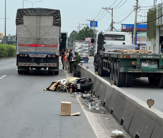 tin tuc tai nan giao thong moi nhat ngay 8 6 xe may va cham voi xe ban tai 1 nu sinh tu vong o lam dong tin tuc tai nan giao thong moi nhat ngay 8 6 xe may va cham voi xe ban tai 1 nu sinh tu vong o lam dong