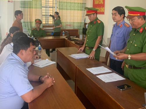 binh thuan khoi to bat tam giam nguyen chu tich ke toan xa nang khong cong trinh rut ruot ngan sach binh thuan khoi to bat tam giam nguyen chu tich ke toan xa nang khong cong trinh rut ruot ngan sach