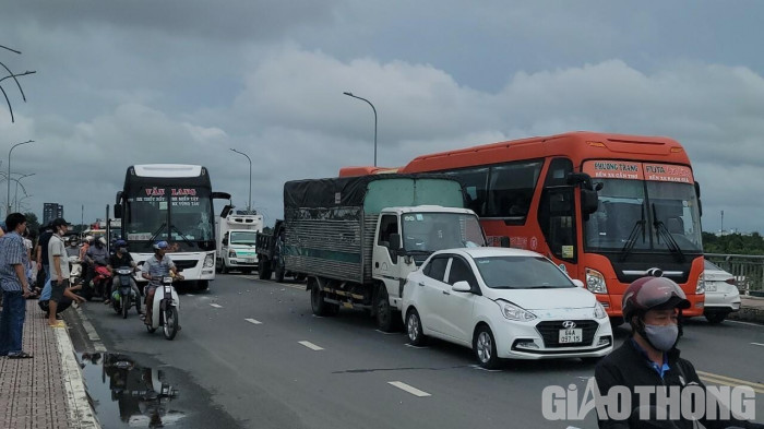 tin tuc tai nan giao thong moi nhat ngay 10 6 o to mat lai sang duong tong trung xe may 2 nguoi thuong vong o lam dong tin tuc tai nan giao thong moi nhat ngay 10 6 o to mat lai sang duong tong trung xe may 2 nguoi thuong vong o lam dong