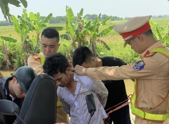 thai binh bat giu khan cap doi tuong nghien ma tuy lua di xe om de cuop xe may thai binh bat giu khan cap doi tuong nghien ma tuy lua di xe om de cuop xe may