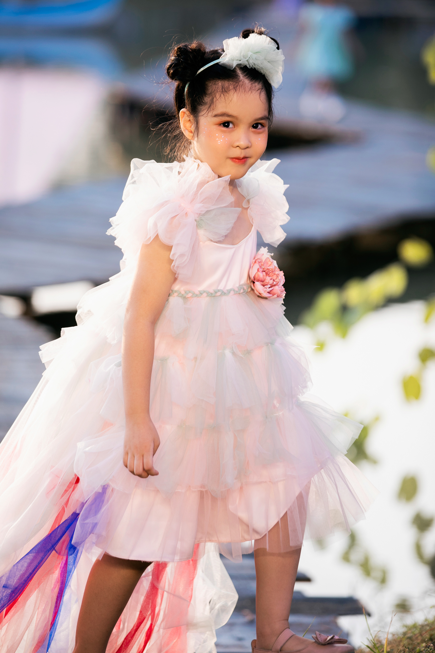 be ga con mc dien quynh first face cho guon be ga con mc dien quynh first face cho guon