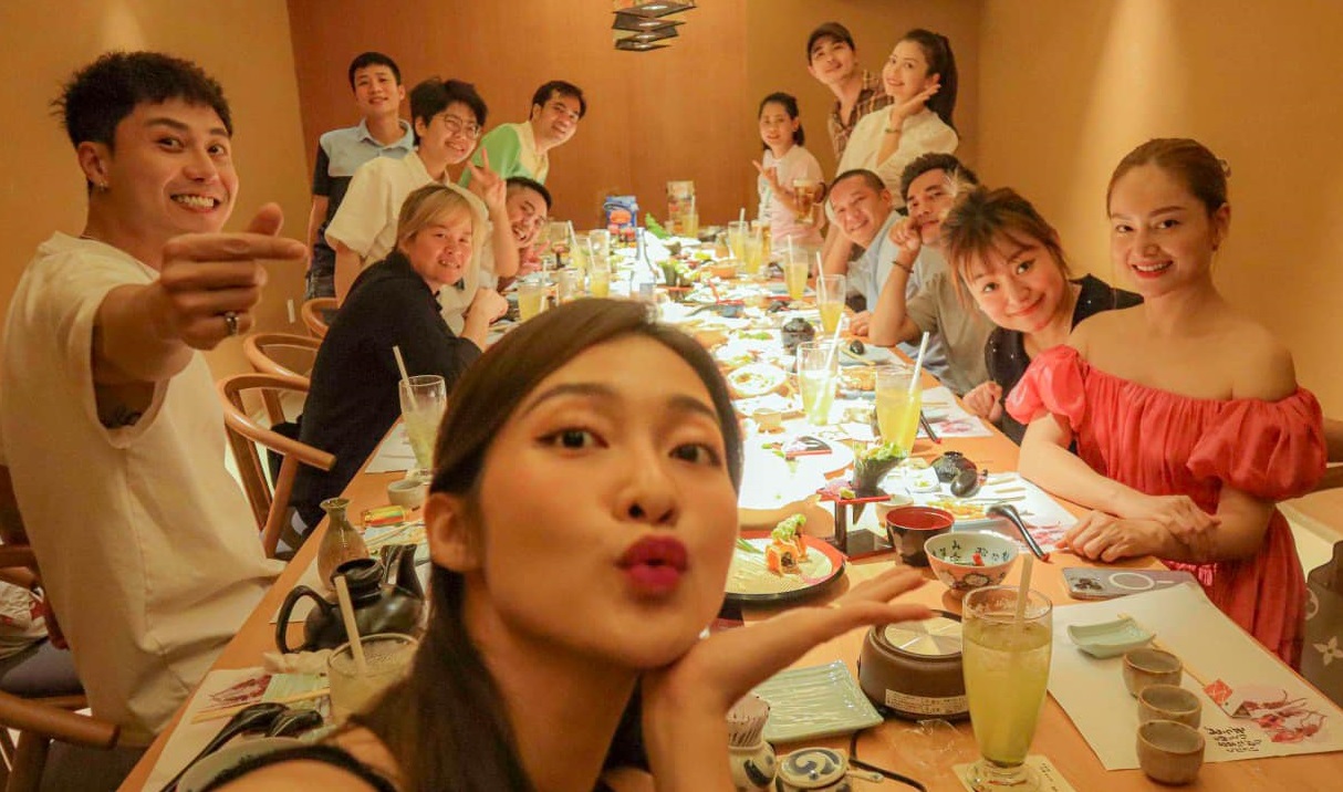 kha ngan ngot ngao ben chong sap cuoi thanh son tai sushi hokkaido sachi o ha noi2