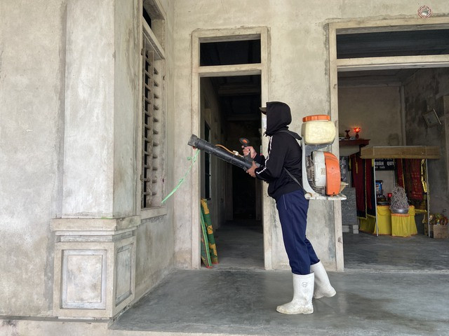 ha tinh xuat hien hang loat truong hop bi viem da di ung do con trung dot ha tinh xuat hien hang loat truong hop bi viem da di ung do con trung dot