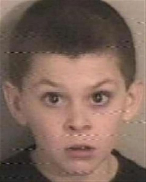 bi canh sat dan hinh canh cao o do tuoi 10 va 13 vi hanh vi chong doi xa hoi 20 nam sau tro thanh ke dien di san lung nguoi la bang dao rua 2