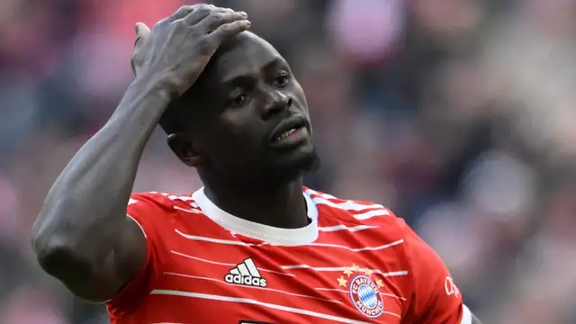 bayern munich se lam moi cach de tong co mane sau cu dam vao mat dong doi sane2 bayern munich se lam moi cach de tong co mane sau cu dam vao mat dong doi sane2