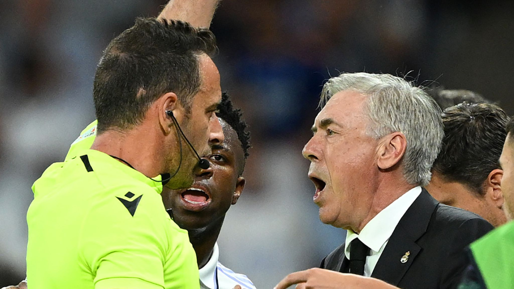 hlv carlo ancelotti che trach kha nang cam coi cua trong tai3r hlv carlo ancelotti che trach kha nang cam coi cua trong tai3r