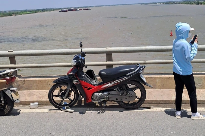 hai phong kip thoi giai cuu giao vien nguoi nuoc ngoai nhay cau tu tu1 hai phong kip thoi giai cuu giao vien nguoi nuoc ngoai nhay cau tu tu1