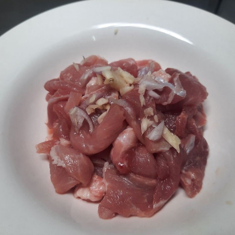 cung vao bep tro tai mon thit heo xao cay han quoc cuc cuon com lai con don gian4 cung vao bep tro tai mon thit heo xao cay han quoc cuc cuon com lai con don gian4