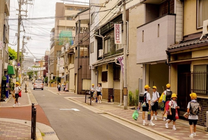 hoc sinh hoang loan so hai khong dam den truong chi vi doc len duoc ghi chu cua giao vien chu nhiem1