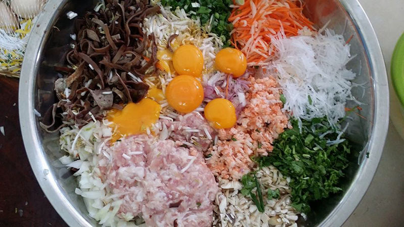 cach lam mon cha gio tom thit thom ngon gion rum cuc ky dua mieng2 cach lam mon cha gio tom thit thom ngon gion rum cuc ky dua mieng2