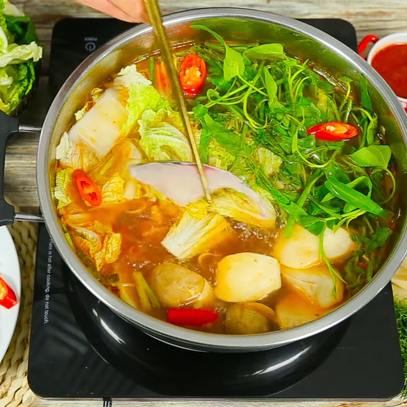 tu tap gia dinh bang mon lau ca ro phi me cay phu hop cho mua he nong buc8 tu tap gia dinh bang mon lau ca ro phi me cay phu hop cho mua he nong buc8