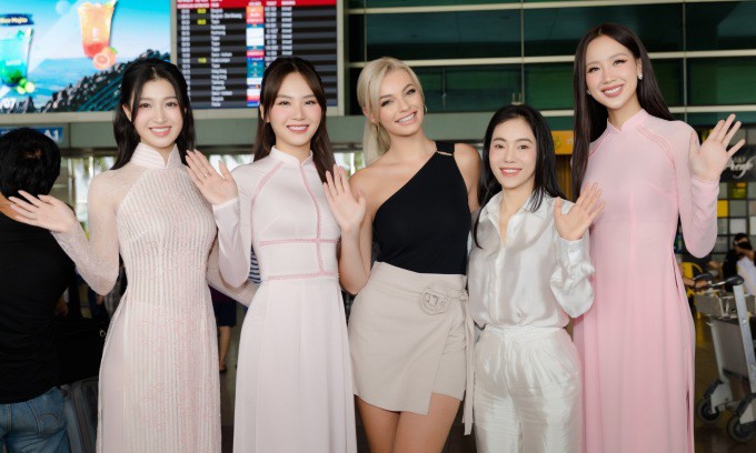 choang ngop voi nhan sac dep nhat the gioi cua bup be ba lan khi sang tham viet nam1 choang ngop voi nhan sac dep nhat the gioi cua bup be ba lan khi sang tham viet nam1