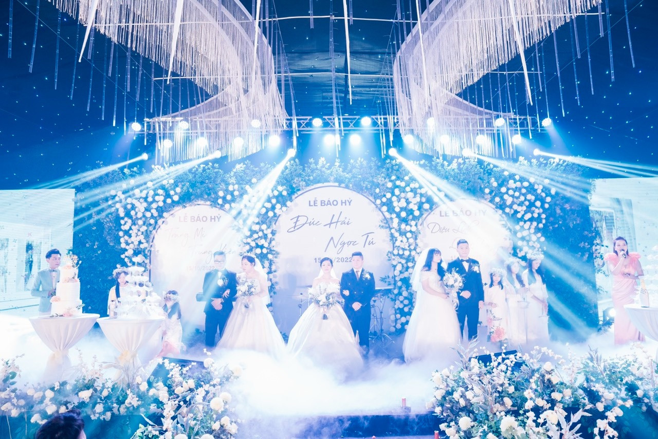 doc la vinh phuc 3 anh em ruot cung nhau to chuc hon le mot ngay quy mo va luong khach moi sieu khung5