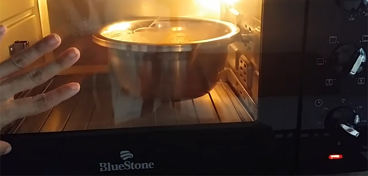 bat mi meo lam mon banh bo nuong la dua thom ngon dai mem vo cung don gian5 bat mi meo lam mon banh bo nuong la dua thom ngon dai mem vo cung don gian5