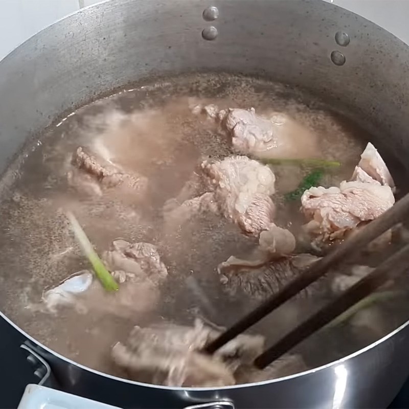 cach nau canh suon bo ham sa sieu bo duong an la me6