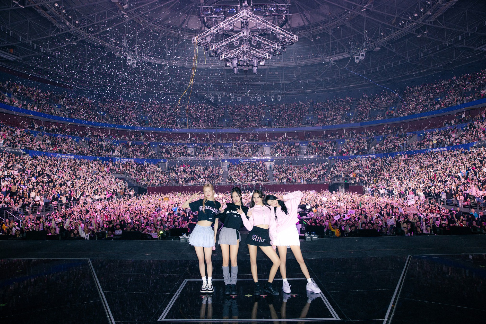 tour dien born pink cua blackpink lap ky luc la tour dien cua nhom nhac nu k pop dau tien thu ve hon 200 trieu usd 1 tour dien born pink cua blackpink lap ky luc la tour dien cua nhom nhac nu k pop dau tien thu ve hon 200 trieu usd 1