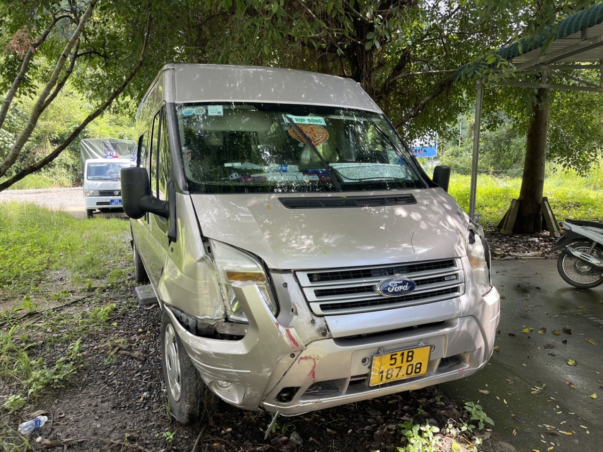 lam dong phat hien mot nguoi dan ong tu vong trong o to 16 cho1