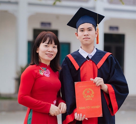 danh tinh thu khoa dau vao nganh hoc hot nhat dai hoc bach khoa ha noi1 danh tinh thu khoa dau vao nganh hoc hot nhat dai hoc bach khoa ha noi1