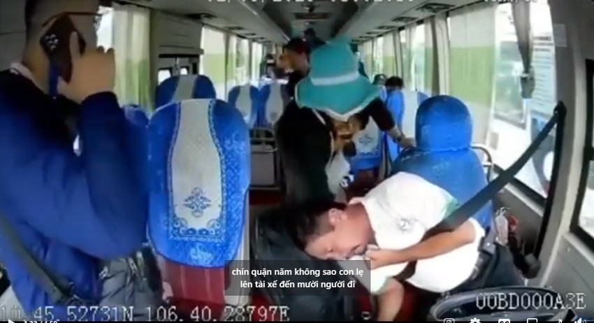 vu tai xe dot quy khi dang lai xe loi khuyen tu chuyen gia khi phat hien nguoi ben canh co trieu chung dot quy2 vu tai xe dot quy khi dang lai xe loi khuyen tu chuyen gia khi phat hien nguoi ben canh co trieu chung dot quy2