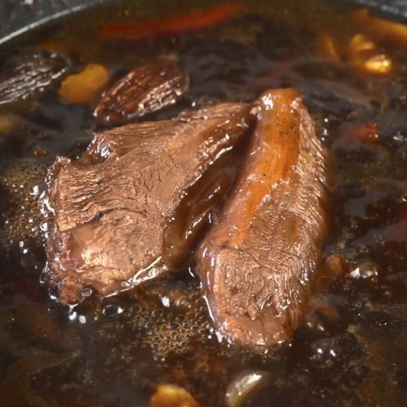 doi thuc don cho ca gia dinh bang mon bap bo rim xi dau sieu ngon lai con de lam tai nha10