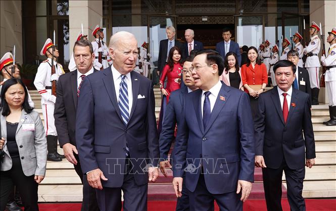 chu tich quoc hoi vuong dinh hue hoi kien tong thong hoa ky joe biden1 chu tich quoc hoi vuong dinh hue hoi kien tong thong hoa ky joe biden1
