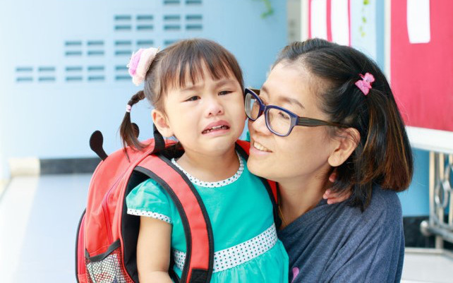 cha me tuyet doi khong lam nhung dieu nay truoc mat con cai de tranh tre bat chuoc theo4 cha me tuyet doi khong lam nhung dieu nay truoc mat con cai de tranh tre bat chuoc theo4