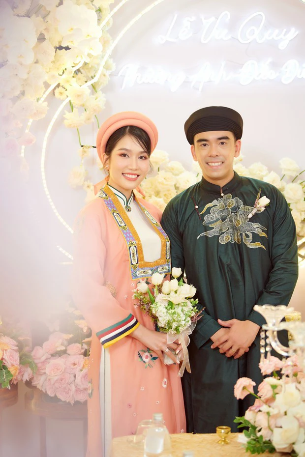 a hau phuong anh nhan con mua loi khen khi co hanh dong tinh te ngay truoc dam cuoi a hau phuong anh nhan con mua loi khen khi co hanh dong tinh te ngay truoc dam cuoi