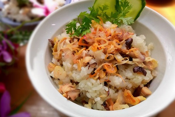 Ăn - Chơi - Bật mí cách làm xôi gà xé nấm hương bằng nồi cơm điện (Hình 4).