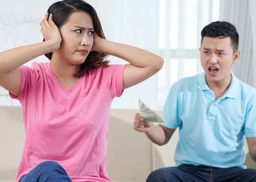 dong gia lam chu he trong tiec sinh nhat chau nguoi dan ong phat hien minh dang bi cam sung 3 dong gia lam chu he trong tiec sinh nhat chau nguoi dan ong phat hien minh dang bi cam sung 3