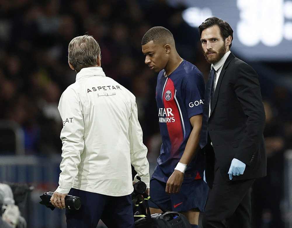 mbappe dang phai ganh hau qua tu hinh phat truoc do cua clb 2 mbappe dang phai ganh hau qua tu hinh phat truoc do cua clb 2