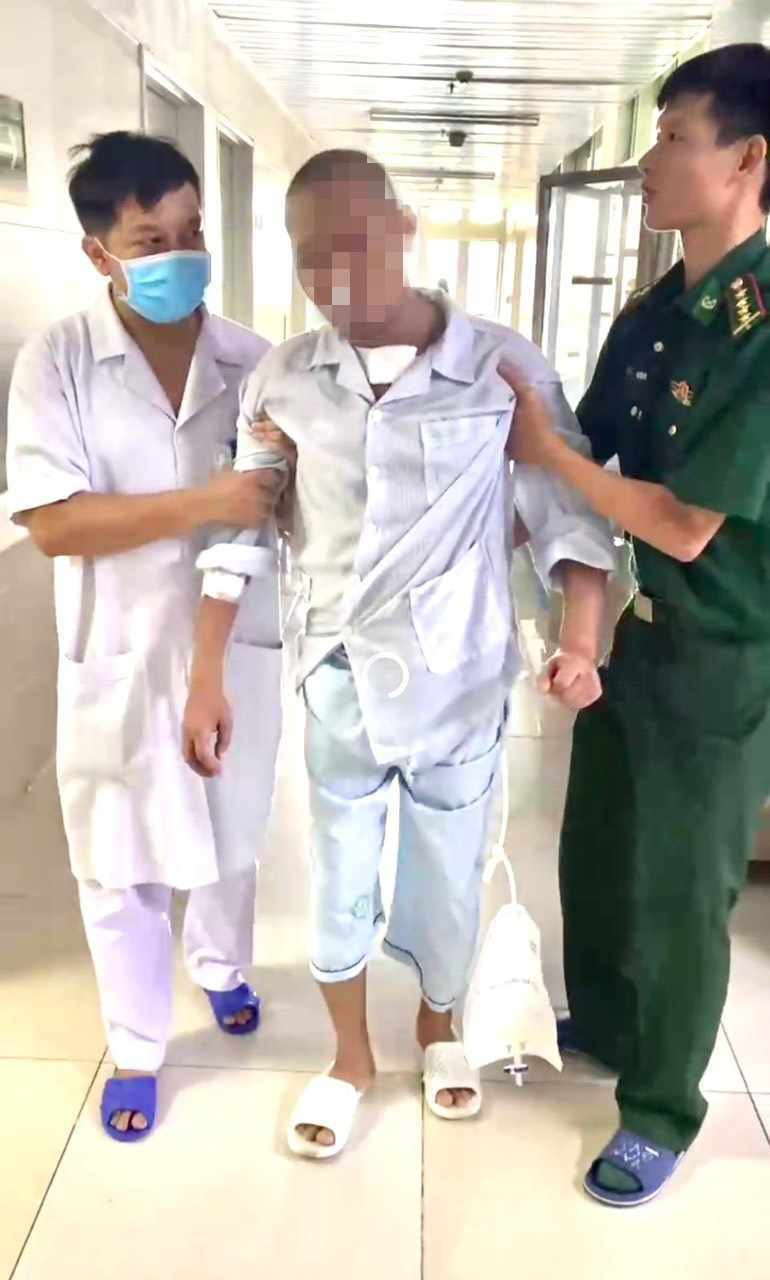 nan nhan bi thuong nang nhat trong vu chay chung cu mini tai ha noi da co the tap van dong di lai 1 nan nhan bi thuong nang nhat trong vu chay chung cu mini tai ha noi da co the tap van dong di lai 1