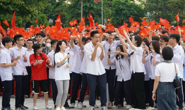 thoi tiet tai 4 diem cau chung ket nam olympia 23 co thuan loi de hau phuong co vu het minh cho 4 nha leo nui 4