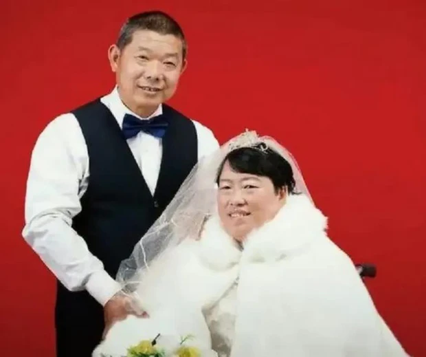 con gai lay chong 26 nam khong ve tham cha linh cam khong lanh nguoi cha len tham thi phat hien bi mat dang sau11 con gai lay chong 26 nam khong ve tham cha linh cam khong lanh nguoi cha len tham thi phat hien bi mat dang sau11