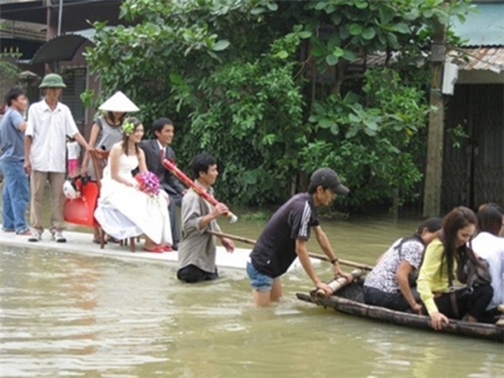 dam cuoi bong vang khach vi su co tro treu nay7