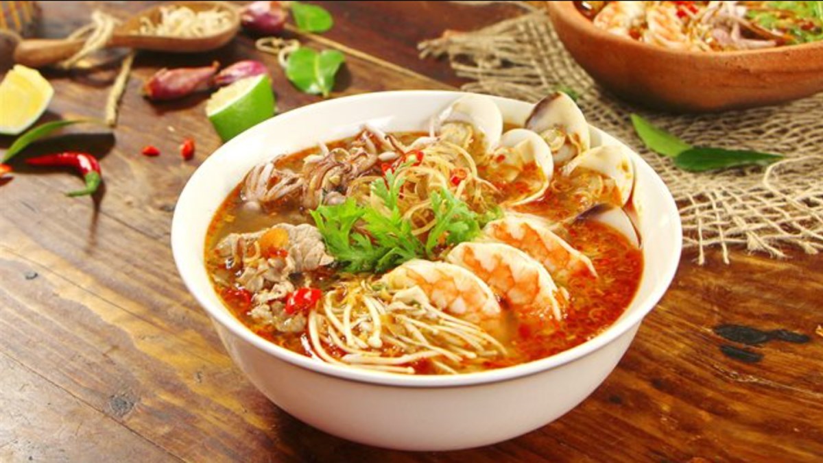 Ăn - Chơi - Món ngon mỗi ngày: Bật mí công thức món bún Thái hải sản chua cay, đúng điệu (Hình 7).