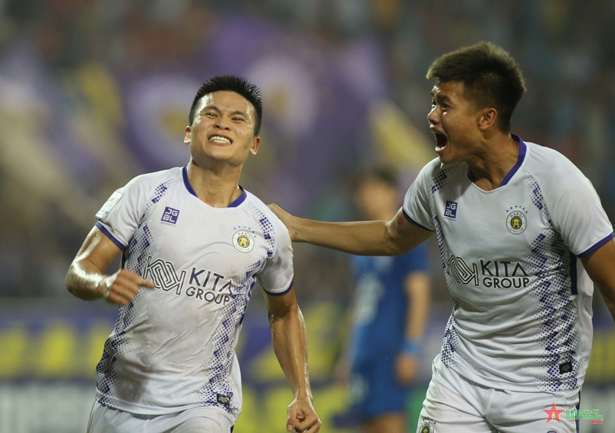 tuan hai can bang thanh tich cua ronaldo nho cu dup vao luoi wuhan three towns 11 tuan hai can bang thanh tich cua ronaldo nho cu dup vao luoi wuhan three towns 11