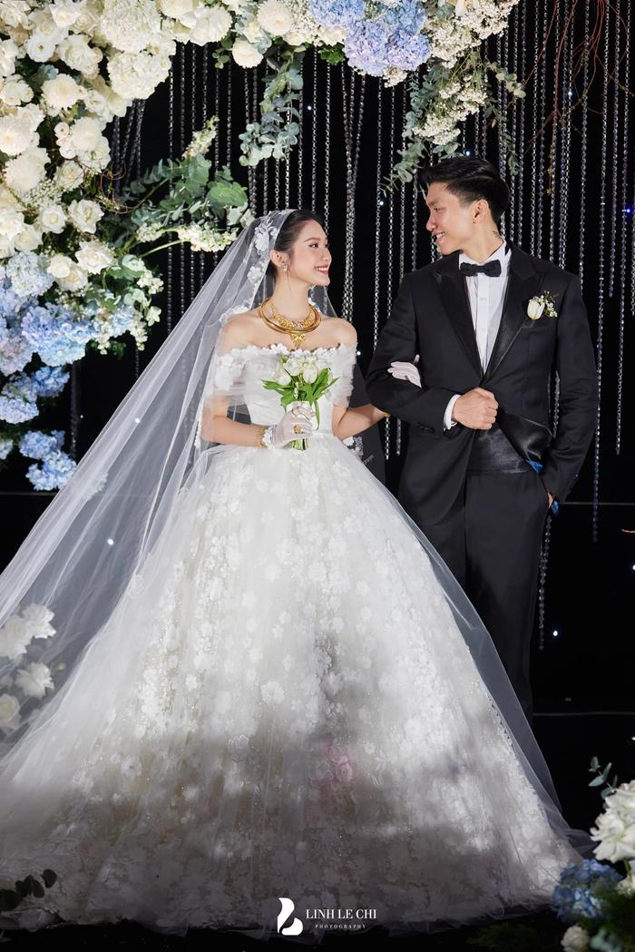 nhan sac cua bo me co dau doan hai my chiem tron spotlight trong tiec cuoi tai thai binh2