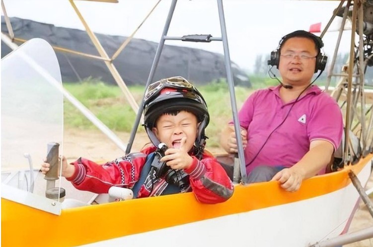be trai 4 tuoi bi bo bat coi tran chay trong troi tuyet am 18 do c gio ra sao 2 be trai 4 tuoi bi bo bat coi tran chay trong troi tuyet am 18 do c gio ra sao 2